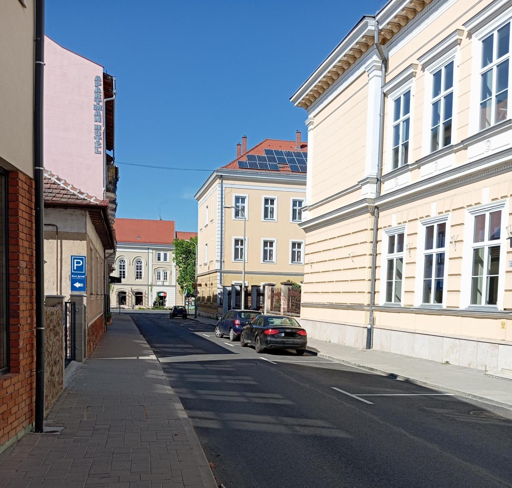 Szent Kristof Apartmanhotel Залаегерсег Екстер'єр фото